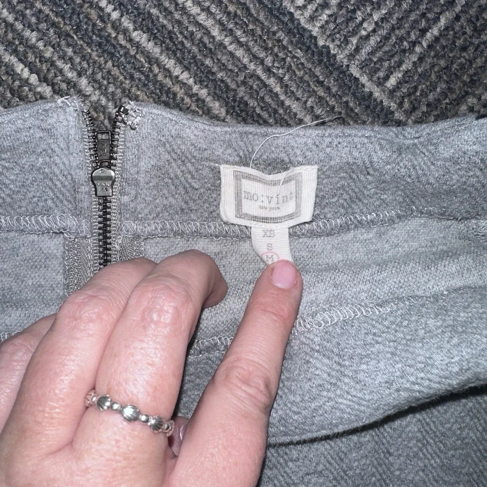 Mo:vint By Anthropologie Gray Black‎ Mini Skirt EUC Size XS